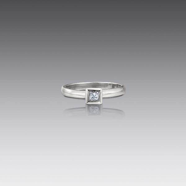 Metro Princess Diamond Ring