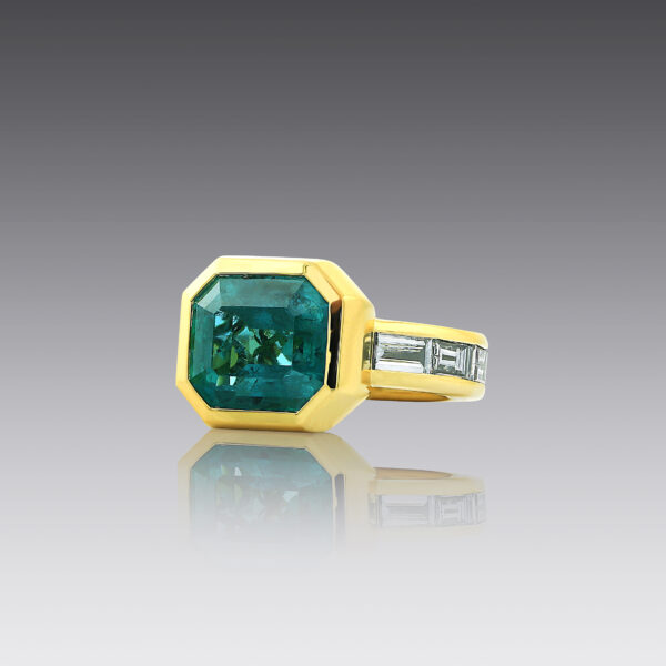 Emerald Elegance Ring