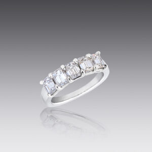 Isa Diamond Comfort Fit Ring