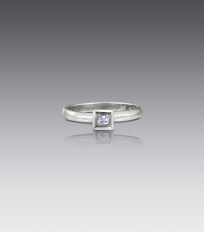 Metro Princess Diamond Ring
