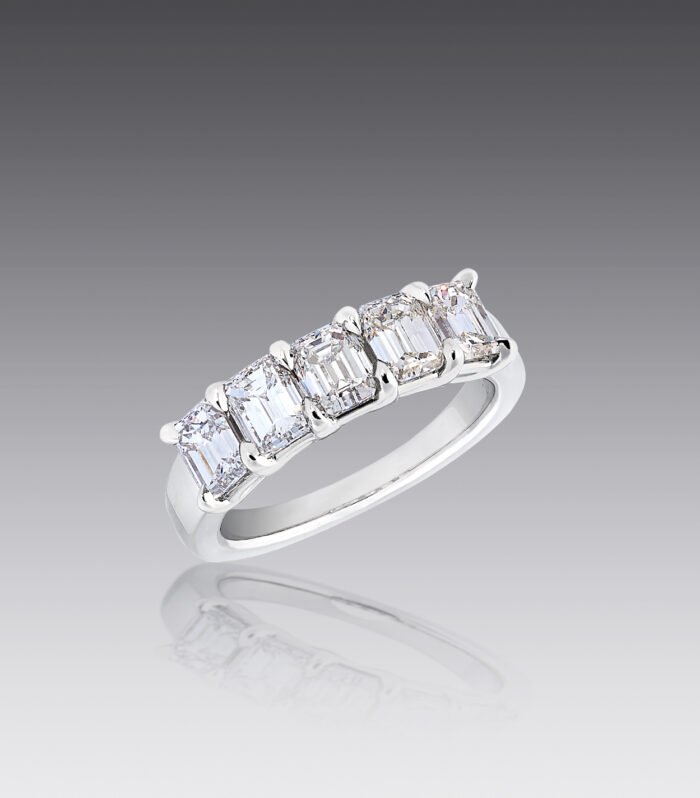 Isa Diamond Comfort Fit Ring